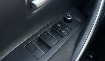 Toyota Corolla | FWD (przód) | Manualna | 125 KM | Srebrny full