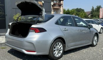 Toyota Corolla | FWD (przód) | Manualna | 125 KM | Srebrny full