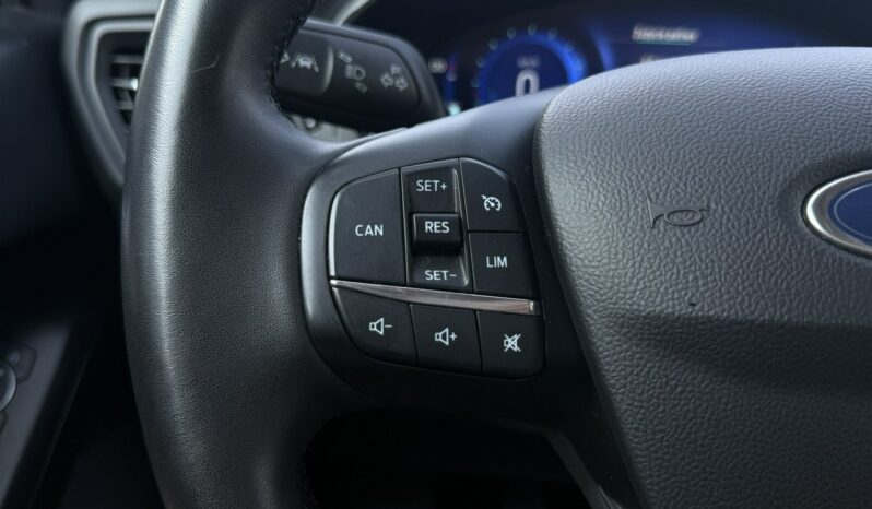 Ford Focus | FWD (przód) | Manualna | 125 KM | Czerwony full
