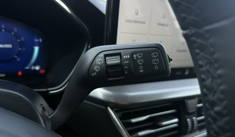Ford Focus | FWD (przód) | Manualna | 125 KM | Czerwony full