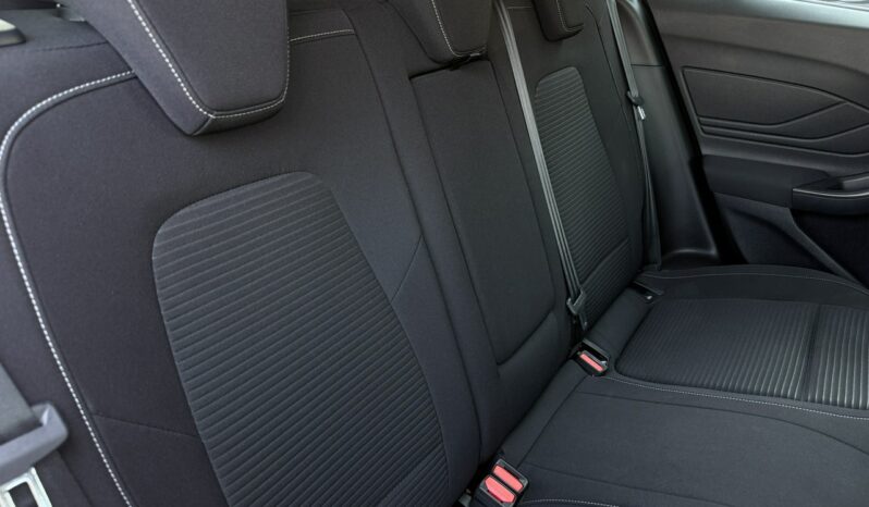 Ford Focus | FWD (przód) | Manualna | 125 KM | Czerwony full
