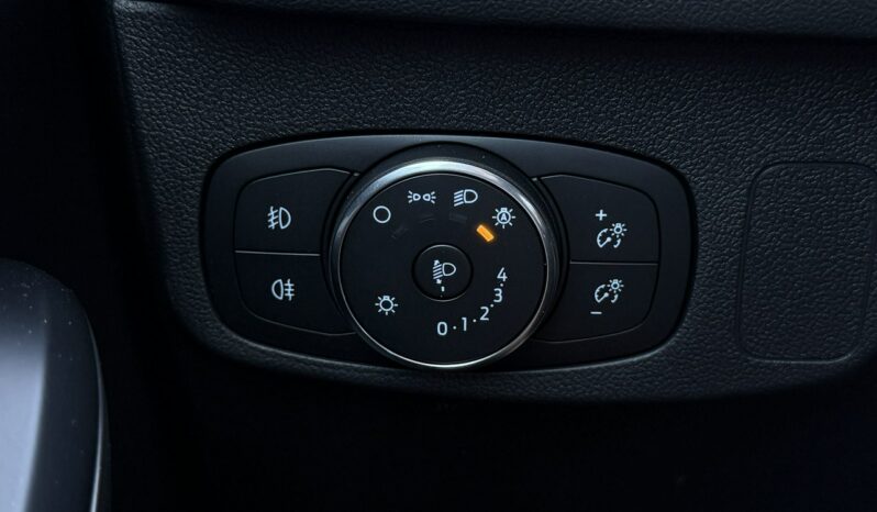 Ford Focus | FWD (przód) | Manualna | 125 KM | Czerwony full