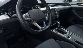 Volkswagen Passat | FWD (przód) | Automatyczna | 218 KM | Czarny full