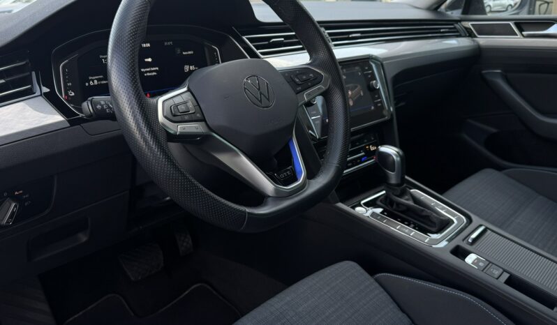 Volkswagen Passat | FWD (przód) | Automatyczna | 218 KM | Czarny full