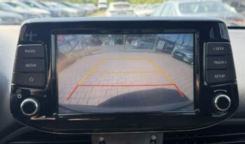 Hyundai i30 | FWD (przód) | Manualna | 120 KM | Srebrny full