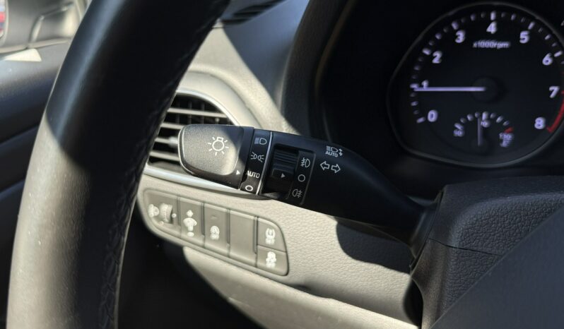 Hyundai i30 | FWD (przód) | Manualna | 120 KM | Srebrny full