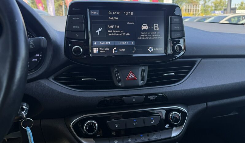 Hyundai i30 | FWD (przód) | Manualna | 120 KM | Srebrny full
