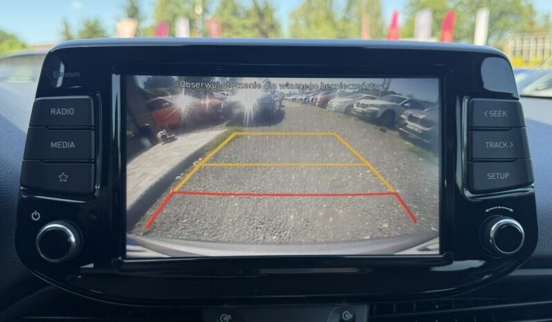 Hyundai i30 | FWD (przód) | Manualna | 120 KM | Srebrny full