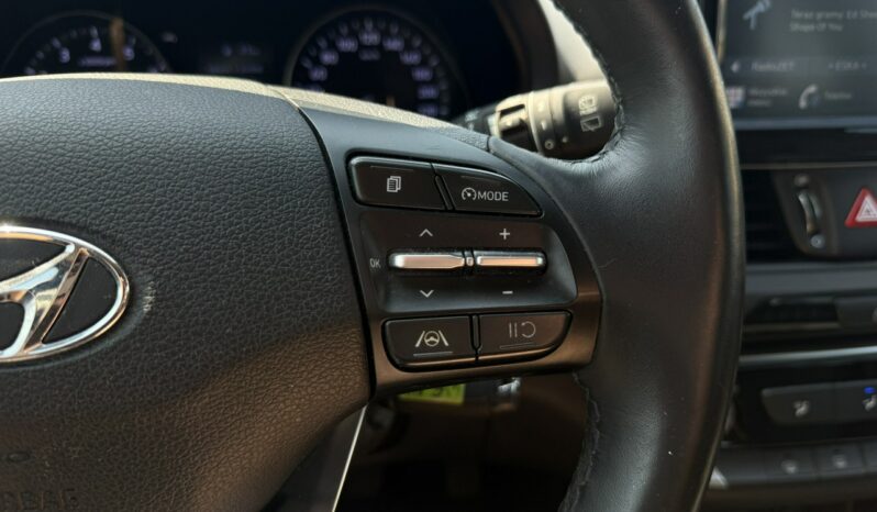 Hyundai i30 | FWD (przód) | Manualna | 120 KM | Srebrny full