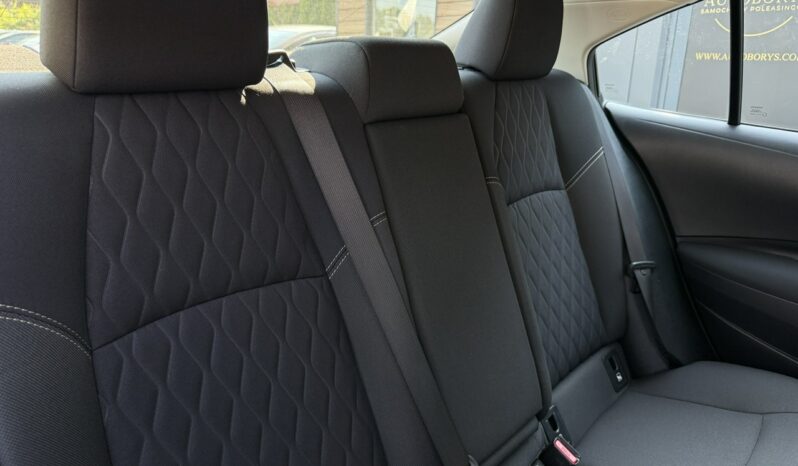 Toyota Corolla | FWD (przód) | Automatyczna | 125 KM | Srebrny full