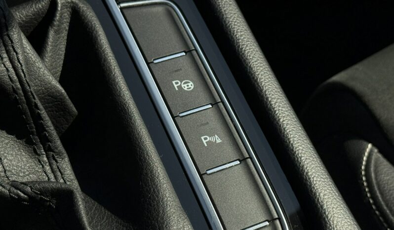 Volkswagen Passat | FWD (przód) | Automatyczna | 200 KM | Granatowy full