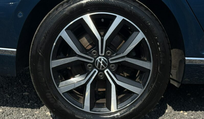 Volkswagen Passat | FWD (przód) | Automatyczna | 200 KM | Granatowy full
