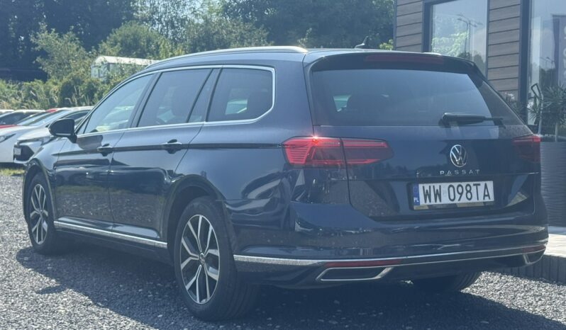Volkswagen Passat | FWD (przód) | Automatyczna | 200 KM | Granatowy full