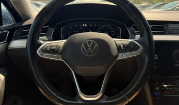 Volkswagen Passat | FWD (przód) | Automatyczna | 200 KM | Granatowy full