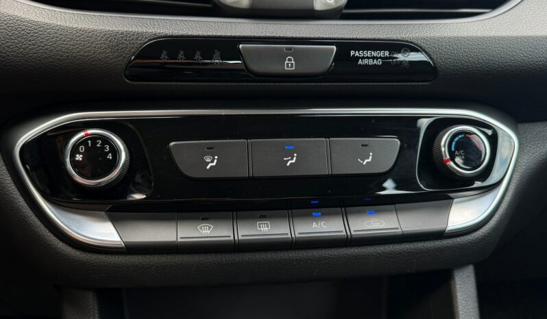 Hyundai i30 | FWD (przód) | Manualna | 110 KM | full