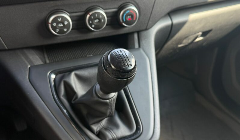 Renault Kangoo | FWD (przód) | Manualna | 102 KM | Biały full