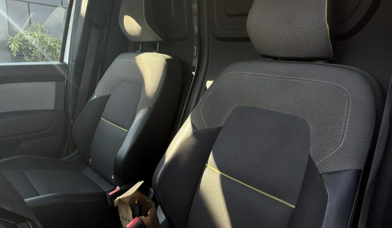 Renault Kangoo | FWD (przód) | Manualna | 102 KM | Biały full