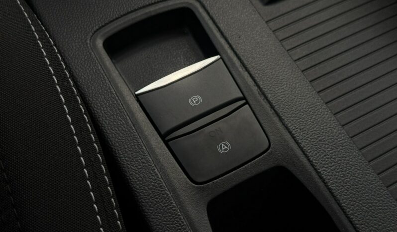 Ford Focus | FWD (przód) | Manualna | 125 KM | Czerwony full