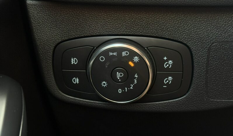 Ford Focus | FWD (przód) | Manualna | 125 KM | Czerwony full