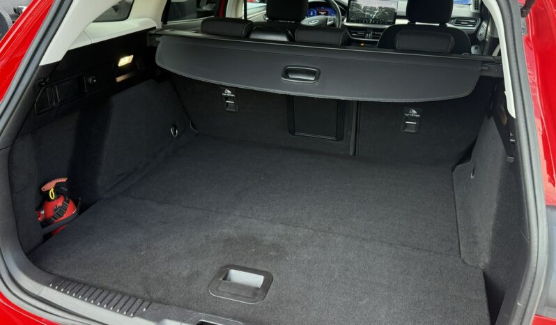 Ford Focus | FWD (przód) | Manualna | 125 KM | Czerwony full