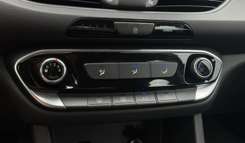 Hyundai i30 | FWD (przód) | Manualna | 110 KM | full