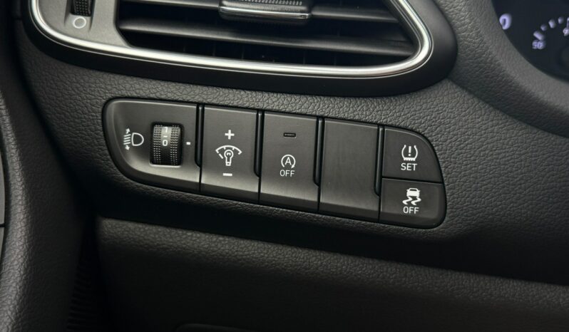 Hyundai i30 | FWD (przód) | Manualna | 110 KM | full