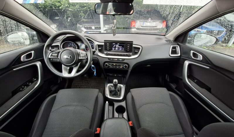 Kia Ceed | FWD (przód) | Manualna | 120 KM | Niebieski full