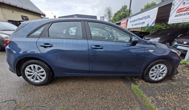 Kia Ceed | FWD (przód) | Manualna | 120 KM | Niebieski full