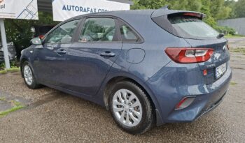 Kia Ceed | FWD (przód) | Manualna | 120 KM | Niebieski full