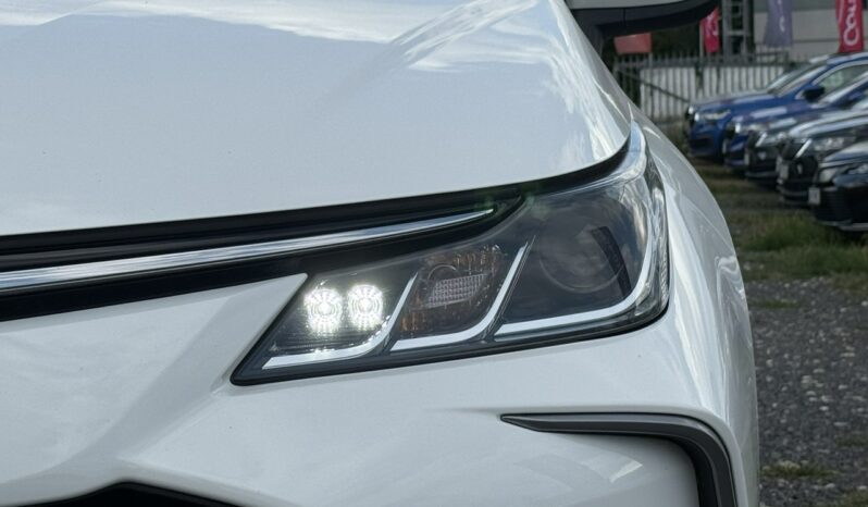 Toyota Corolla | FWD (przód) | Automatyczna | 125 KM | Biały full