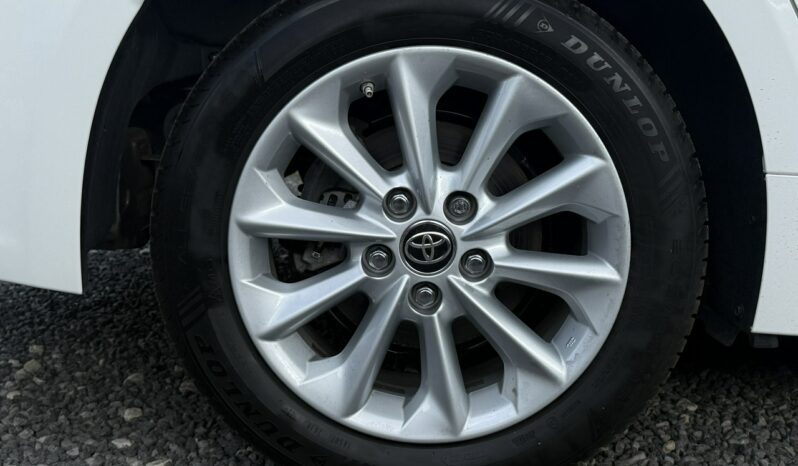 Toyota Corolla | FWD (przód) | Automatyczna | 125 KM | Biały full
