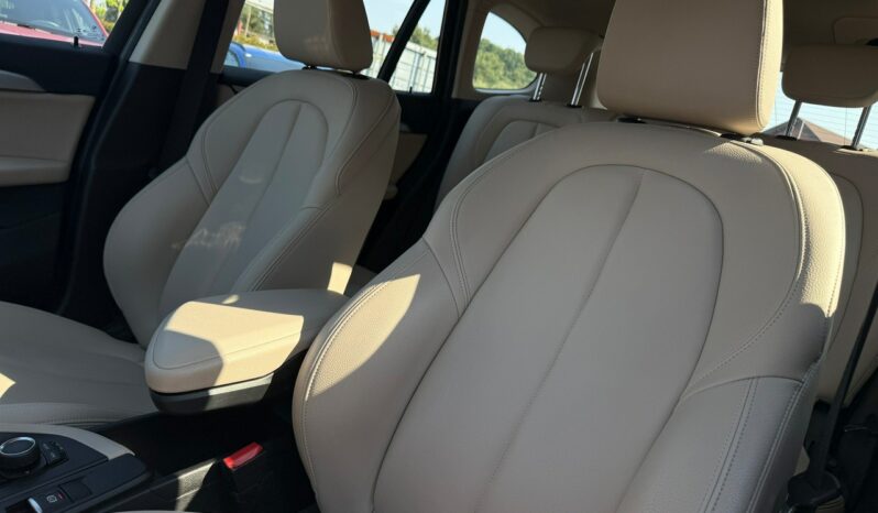 BMW X1 | FWD (przód) | Automatyczna | 140 KM | Brązowy full