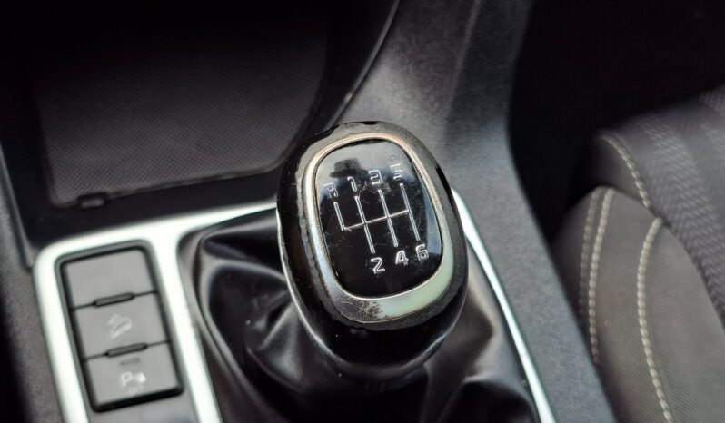 Kia Sportage | FWD (przód) | Manualna | 132 KM | Brązowy full