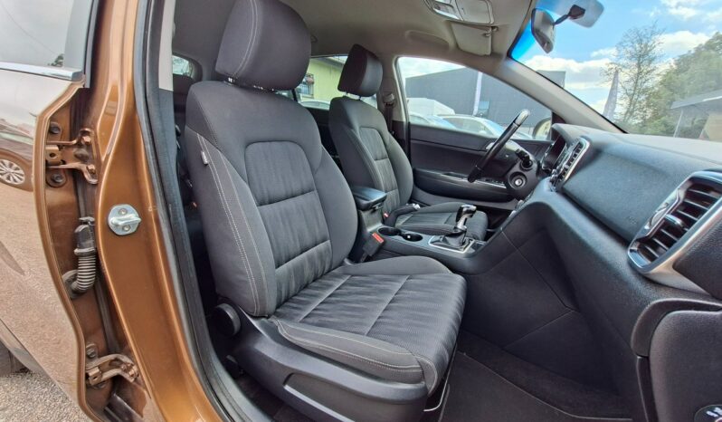Kia Sportage | FWD (przód) | Manualna | 132 KM | Brązowy full