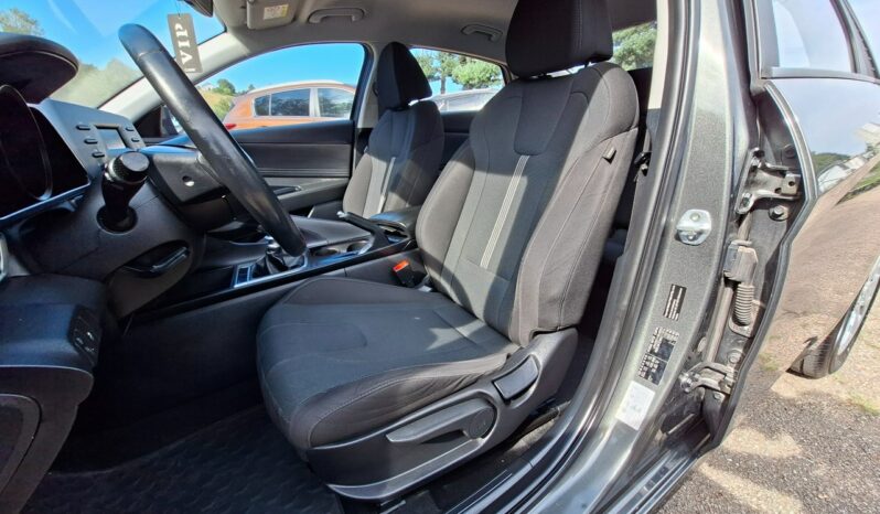 Hyundai Elantra | FWD (przód) | Manualna | 122 KM | Szary full