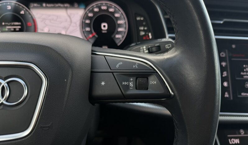 Audi Q8 | 4×4 (stały) | Automatyczna | 231 KM | Czarny full