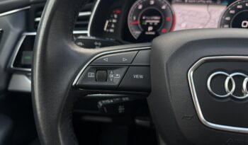 Audi Q8 | 4×4 (stały) | Automatyczna | 231 KM | Czarny full
