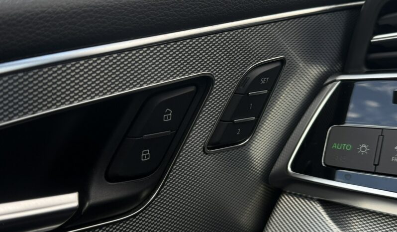 Audi Q8 | 4×4 (stały) | Automatyczna | 231 KM | Czarny full