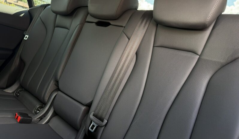 Audi Q8 | 4×4 (stały) | Automatyczna | 231 KM | Czarny full