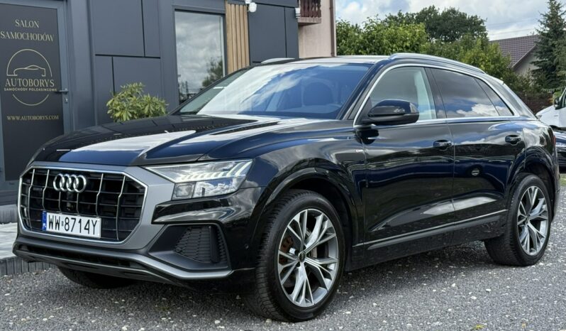 Audi Q8 | 4×4 (stały) | Automatyczna | 231 KM | Czarny full