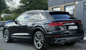 Audi Q8 | 4×4 (stały) | Automatyczna | 231 KM | Czarny full