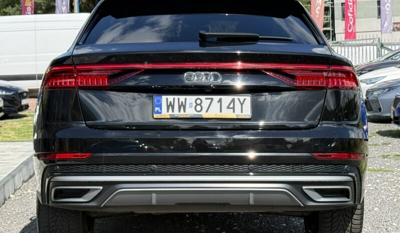 Audi Q8 | 4×4 (stały) | Automatyczna | 231 KM | Czarny full