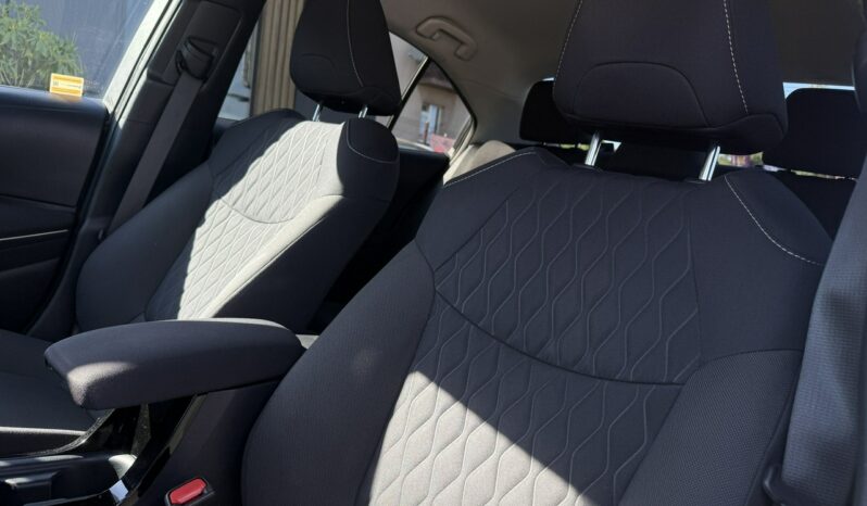 Toyota Corolla | FWD (przód) | Automatyczna | 125 KM | Biały full