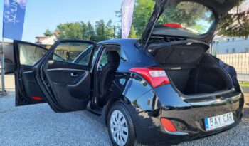 Hyundai i30 | FWD (przód) | Manualna | 100 KM | Czarny full
