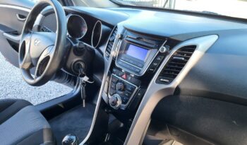 Hyundai i30 | FWD (przód) | Manualna | 100 KM | Czarny full