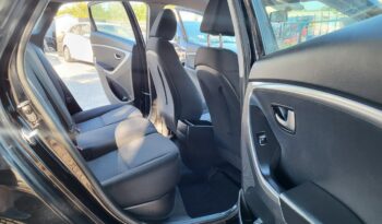Hyundai i30 | FWD (przód) | Manualna | 100 KM | Czarny full