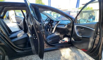 Hyundai i30 | FWD (przód) | Manualna | 100 KM | Czarny full