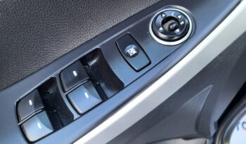 Hyundai i30 | FWD (przód) | Manualna | 100 KM | Czarny full