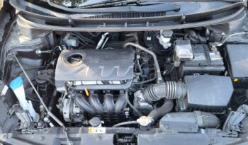 Hyundai i30 | FWD (przód) | Manualna | 100 KM | Czarny full