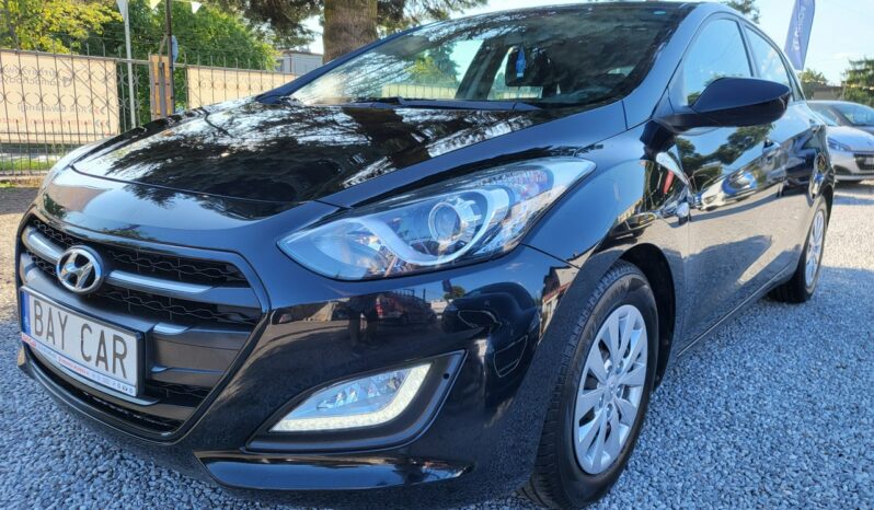 Hyundai i30 | FWD (przód) | Manualna | 100 KM | Czarny full